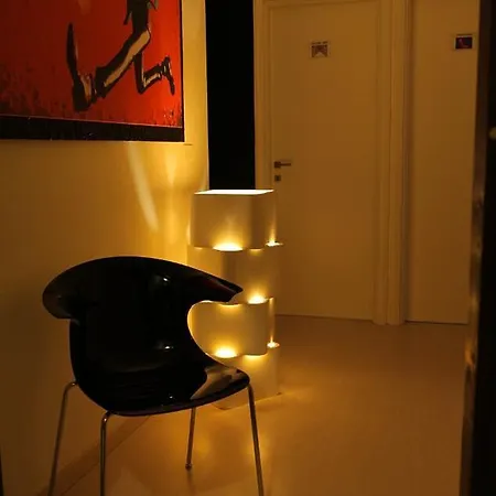 Chroma Italy - Ena Bed and breakfast Roma